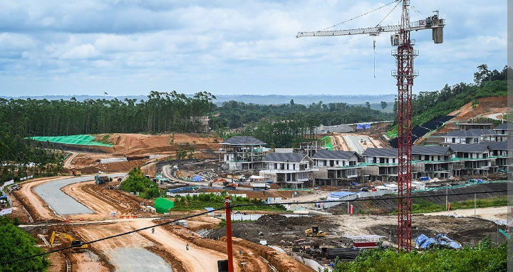 President Joko Widodo Defends 190-Year Land Rights for Investors in Indonesia's New Capital