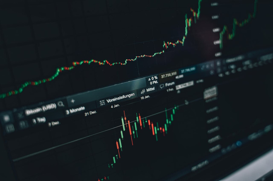 3 Investor Dunia yang Pernah Nyangkut 50% Lebih saat Market Crash, Kini Jadi Triliuner!