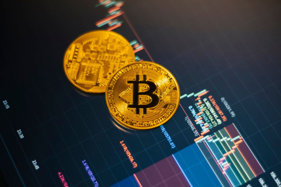 Harga Bitcoin Turun 50% dari ATH, Saatnya Akumulasi atau Masih Ada Risiko Turun ke US$30.000?