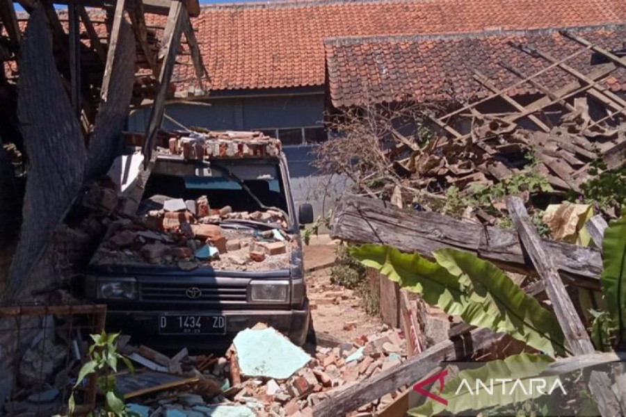 Earthquake Hits Bandung and Garut, Causing Significant Damage