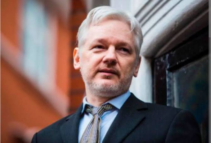 Kisah Pembebasan Julian Assange Berkat Dukungan Bitcoin