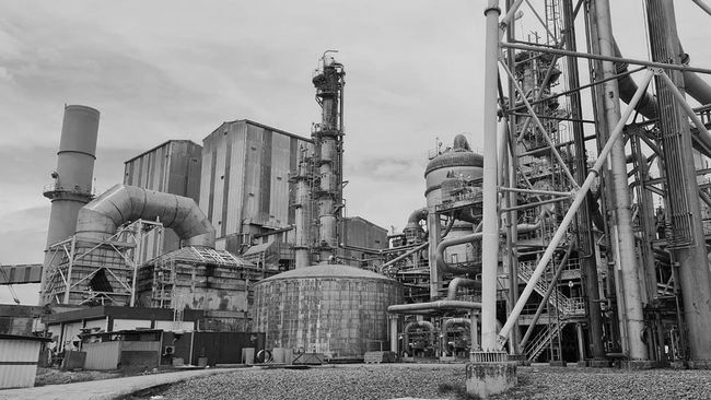 Menakar Dampak Pabrik Soda Ash Pertama di Indonesia